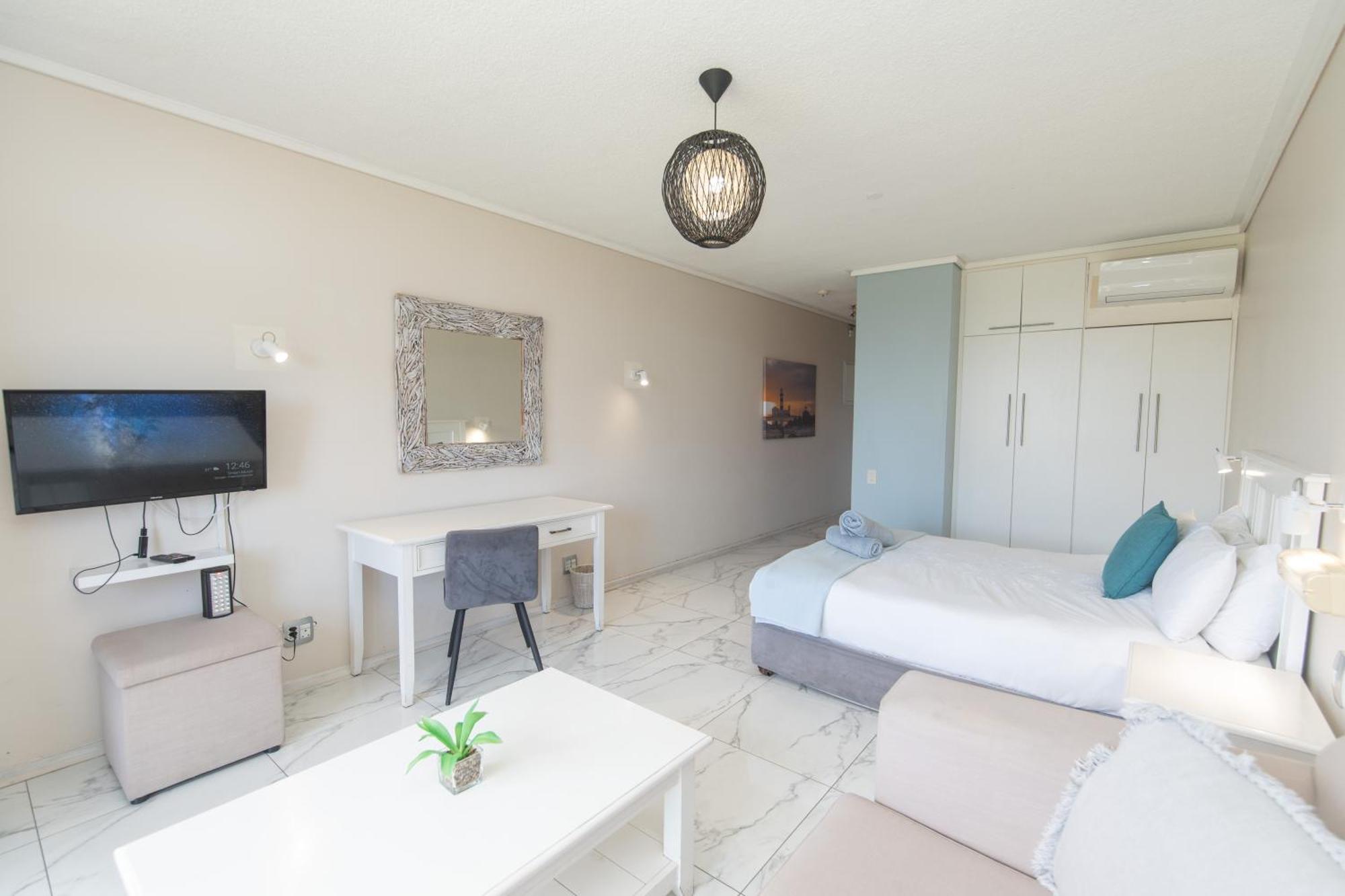 157 Brookes Hill Suites Near The Beach Port Elizabeth Dış mekan fotoğraf