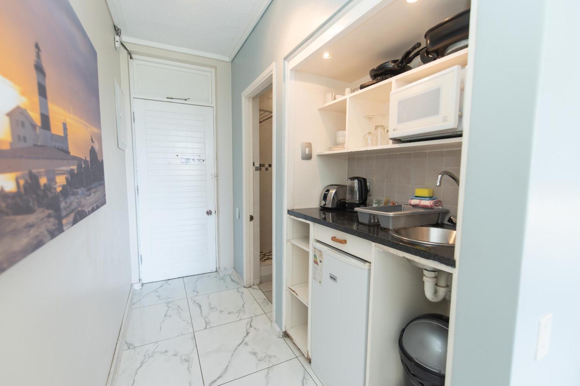 157 Brookes Hill Suites Near The Beach Port Elizabeth Dış mekan fotoğraf
