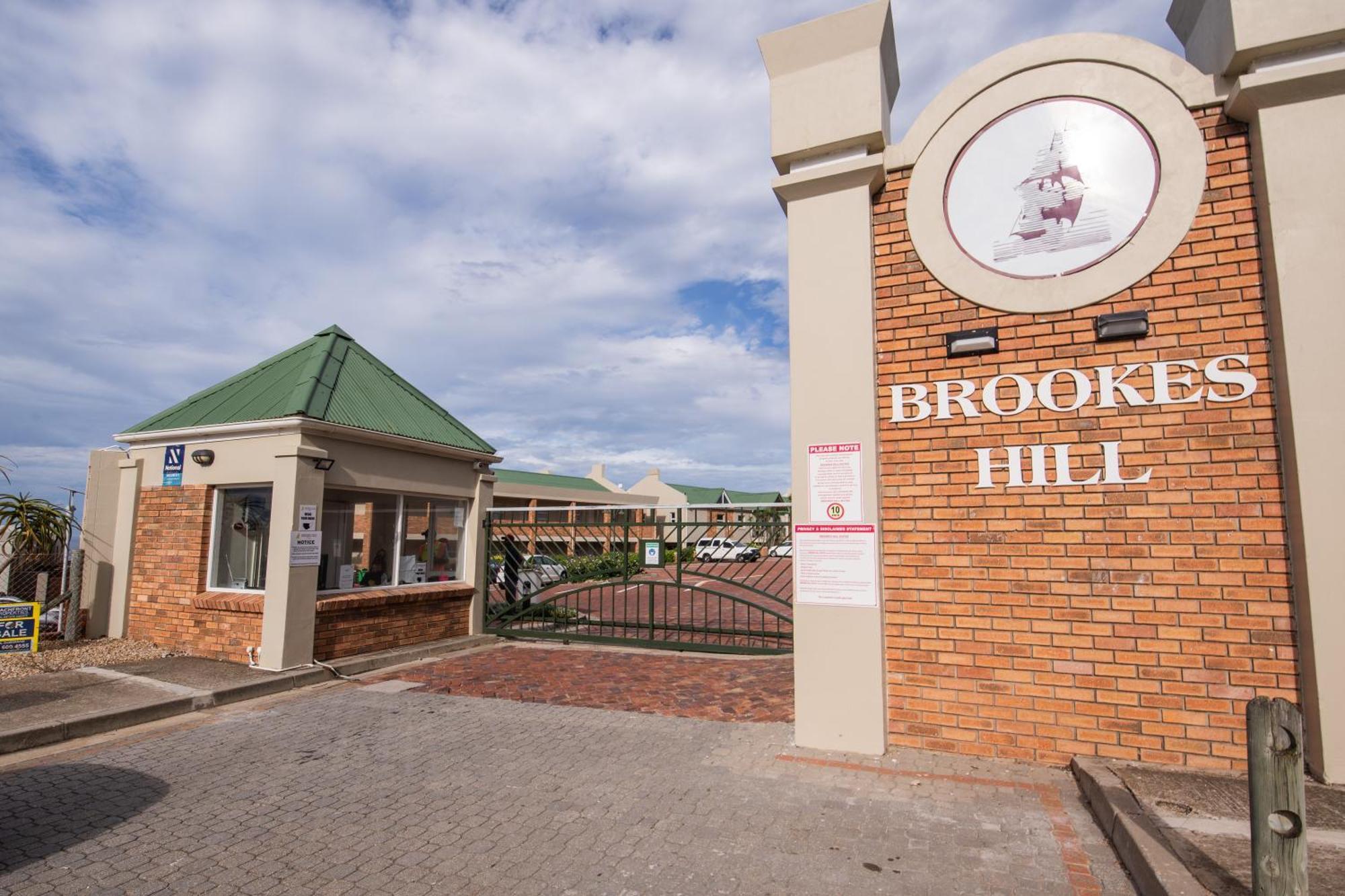 157 Brookes Hill Suites Near The Beach Port Elizabeth Dış mekan fotoğraf