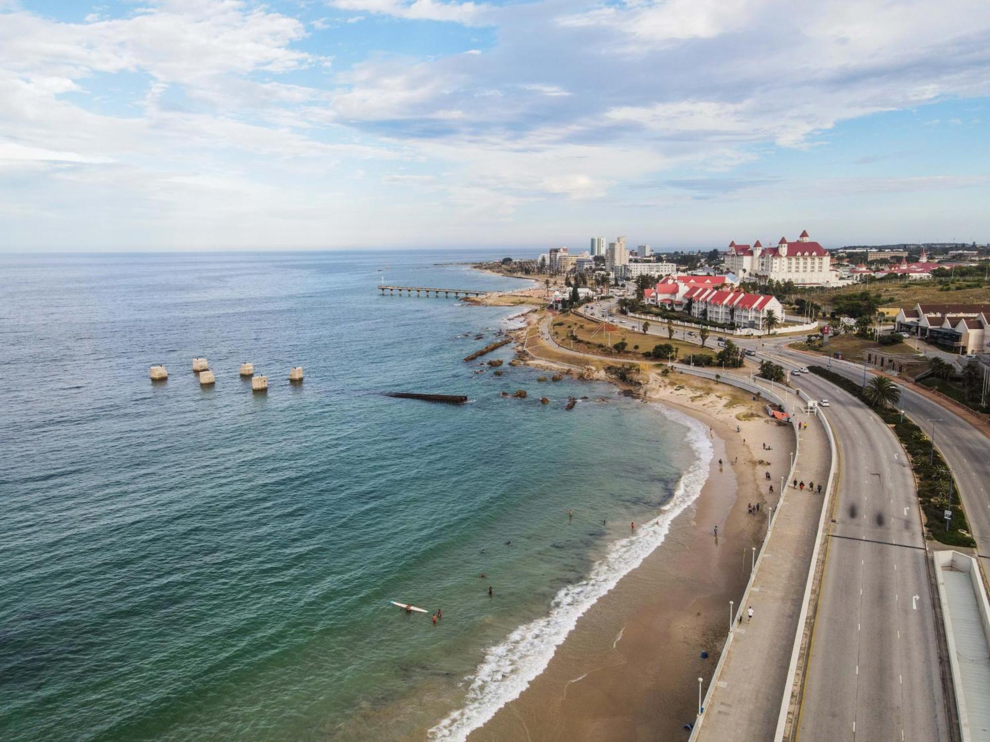 157 Brookes Hill Suites Near The Beach Port Elizabeth Dış mekan fotoğraf