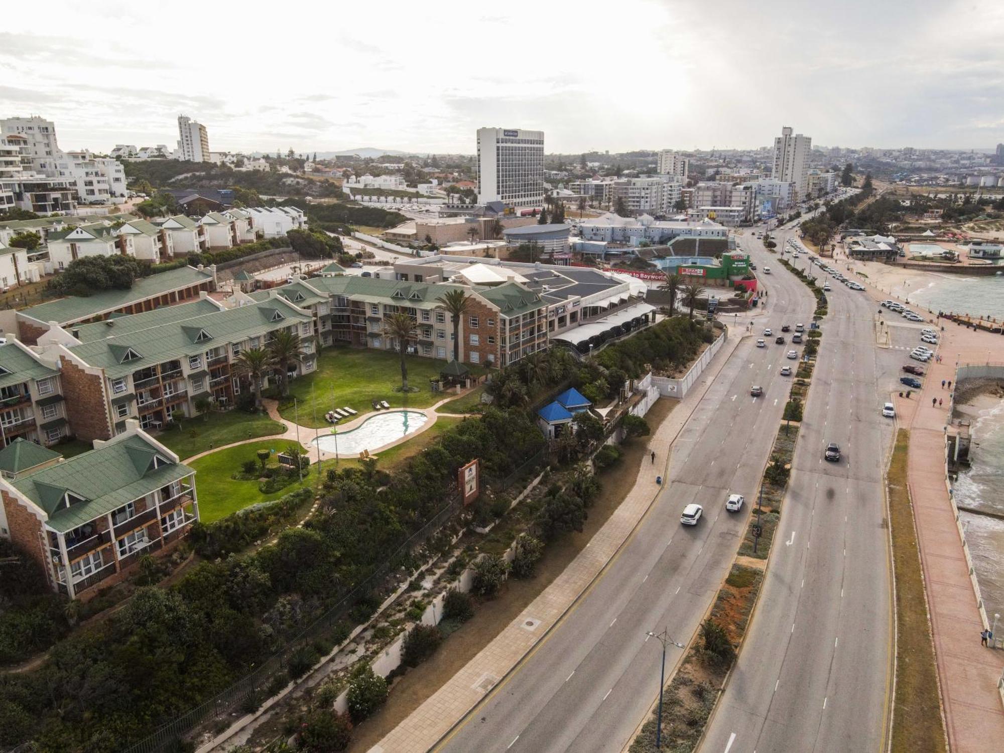 157 Brookes Hill Suites Near The Beach Port Elizabeth Dış mekan fotoğraf